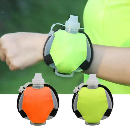 Botella de agua deportiva de silicona para correr, manos libres, plegable, a prueba de fugas